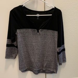 Dark gray/black top